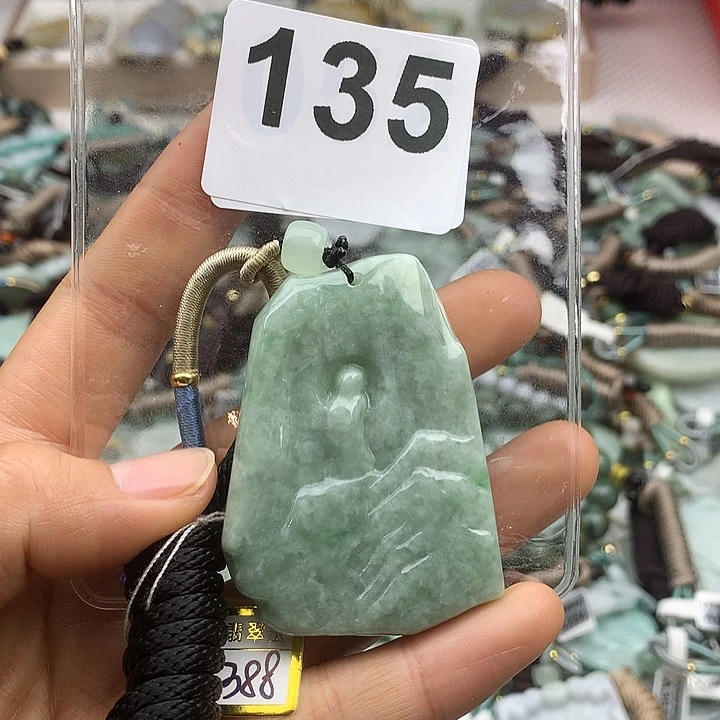 翡翠颈饰未镶嵌z****f翡翠