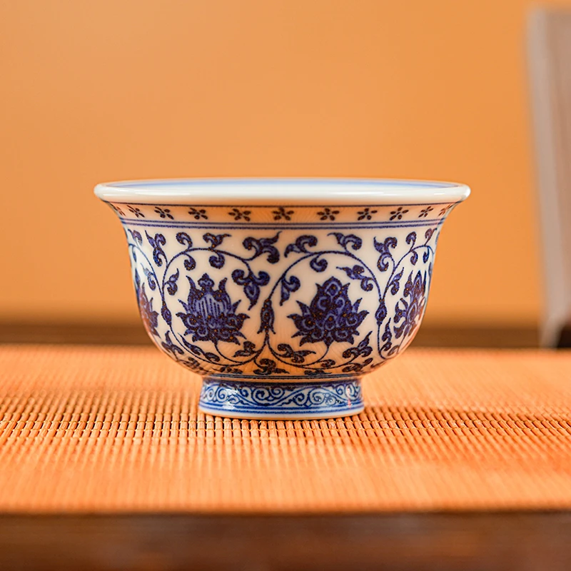 景德镇陶瓷研究院青花仿永乐缠枝狮心压手杯纯手工主人杯 jty101