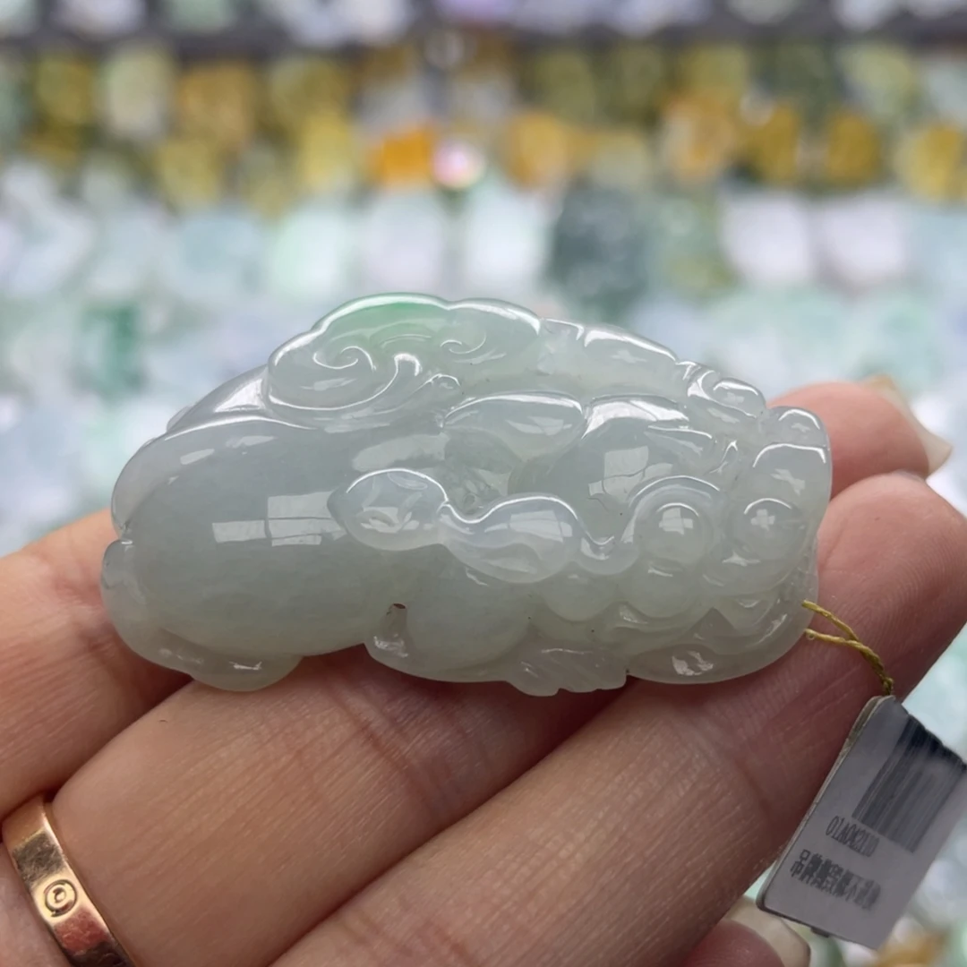 颈饰未镶嵌翡翠貔貅