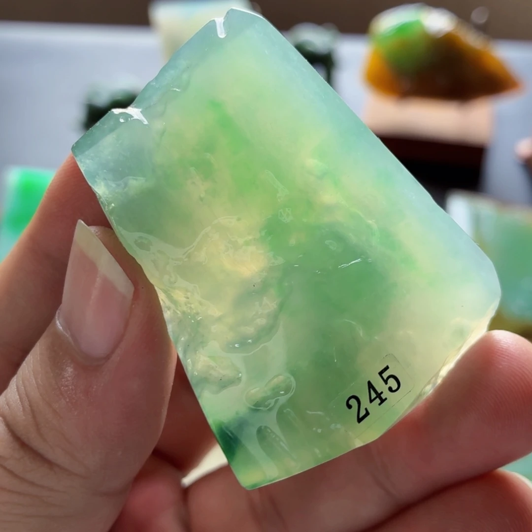 定制翡翠未镶嵌翡翠首饰