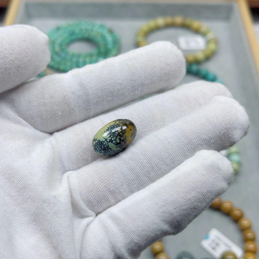 绿松石未镶嵌挂件