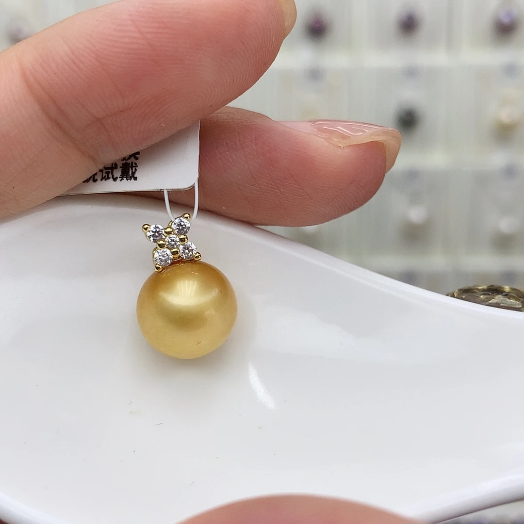 淡水珍珠合金颈饰