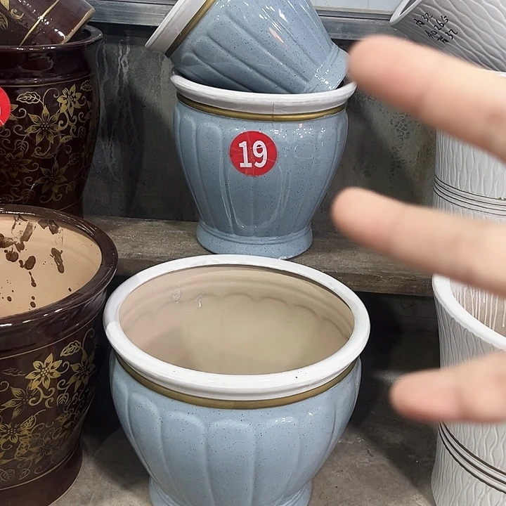 陶瓷大花盆一套三个