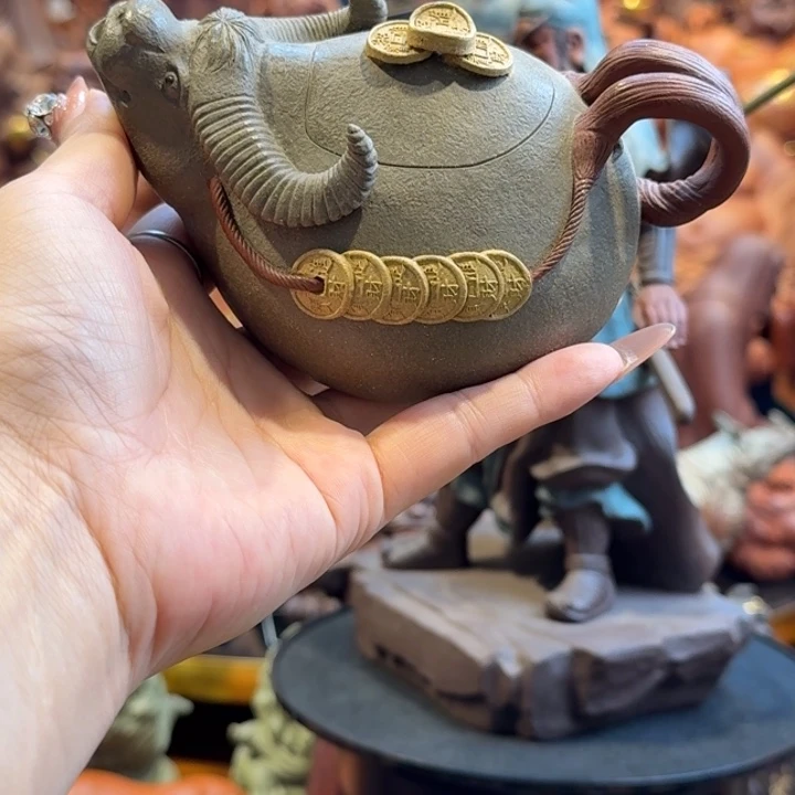 茶壶紫砂仇*紫砂牛气冲天