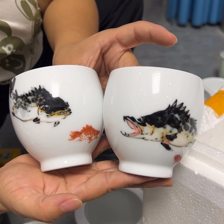 醴陵高温老厂瓷手绘作品1对