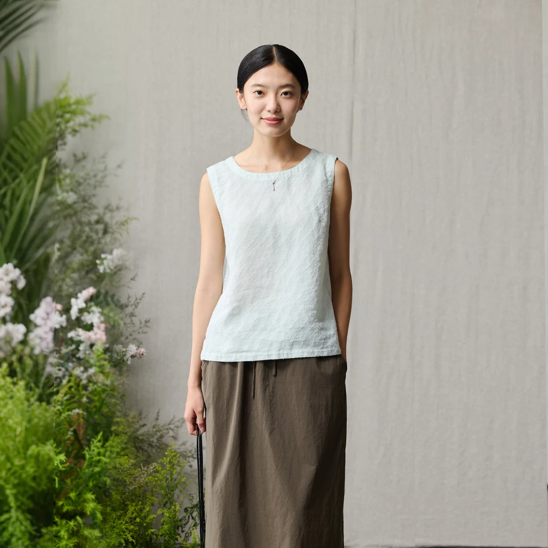 Q.TU法国30英支棉麻提花小衫女4606圆领别致夏日轻薄白色无袖衬衫