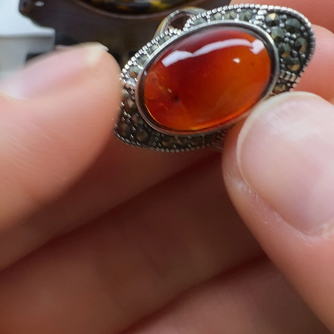 琥珀未镶嵌裸石琥珀血珀