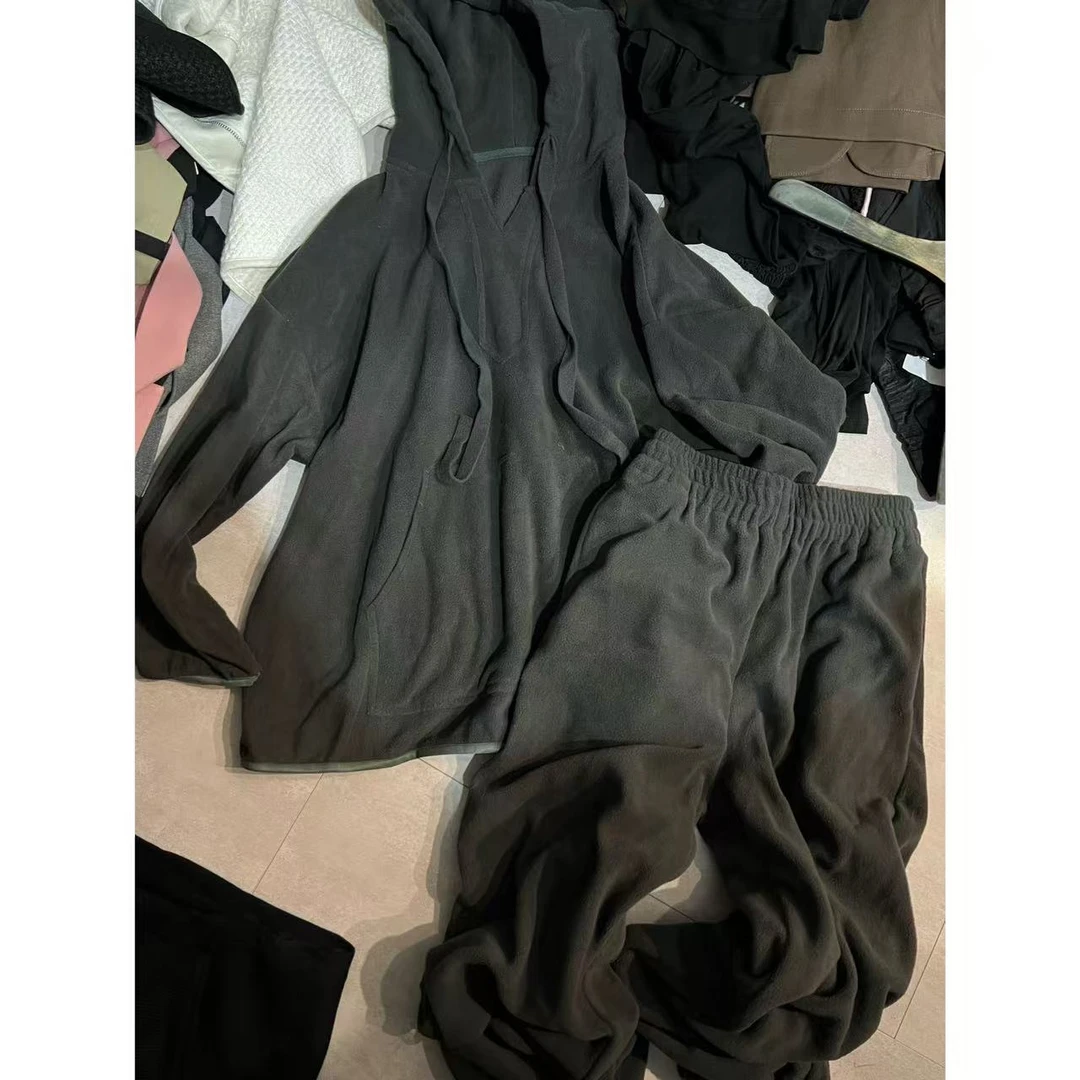 晓宇女装年终特价【卫衣套装】