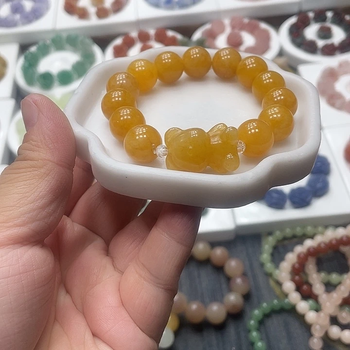 石英质玉（非洲翠）合金手串