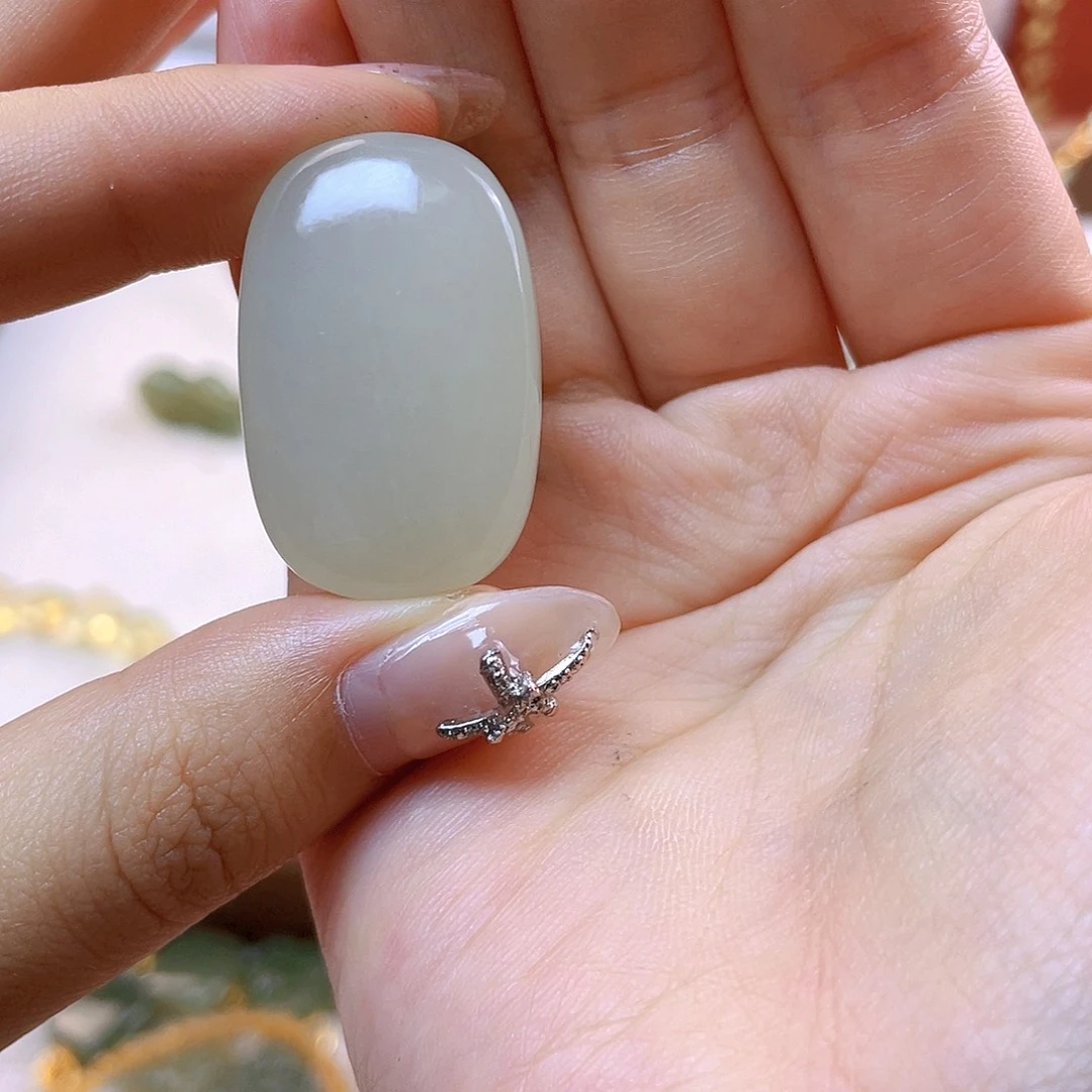 知***南吊坠(赠链)未镶嵌和田玉