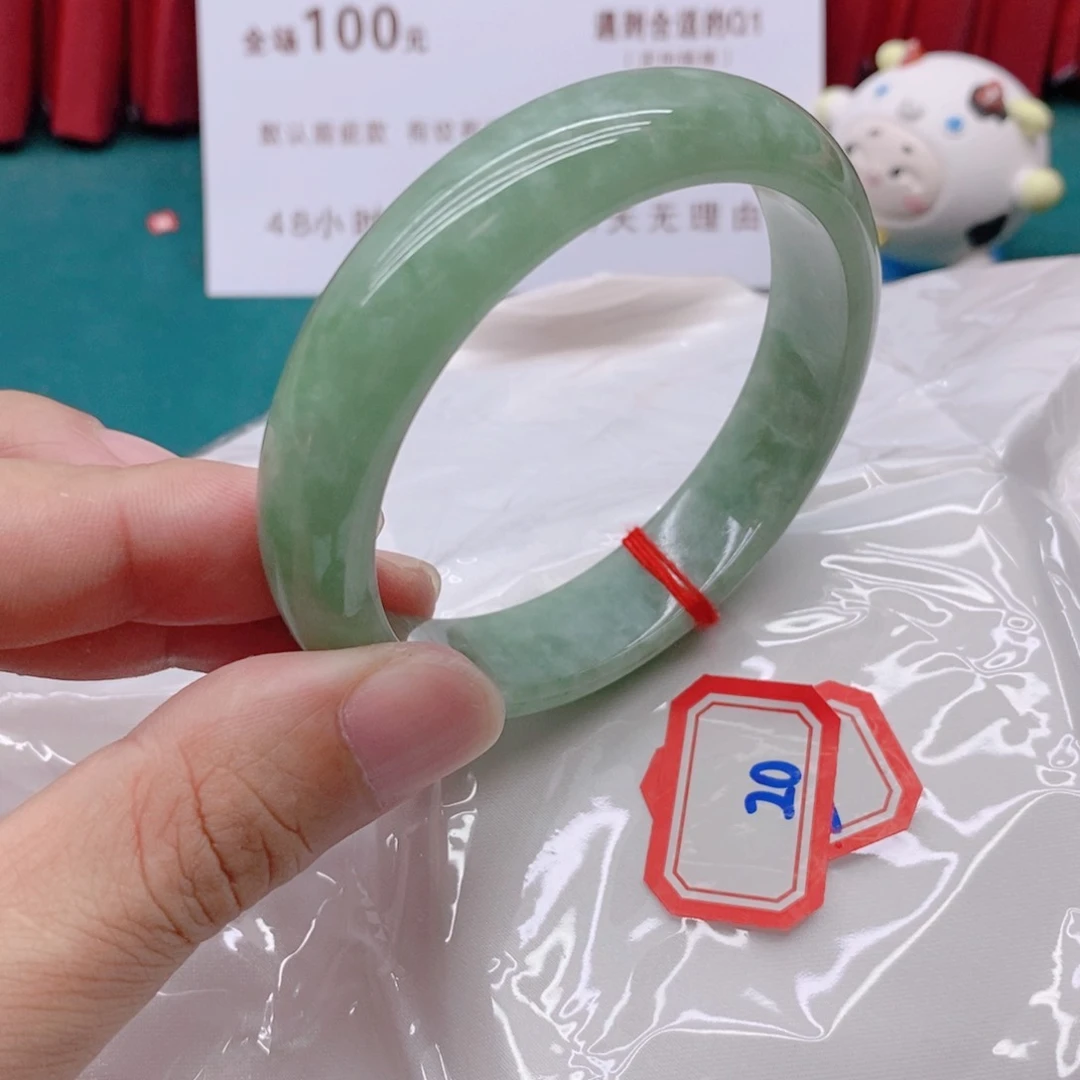 翡翠手镯未镶嵌20000000/58