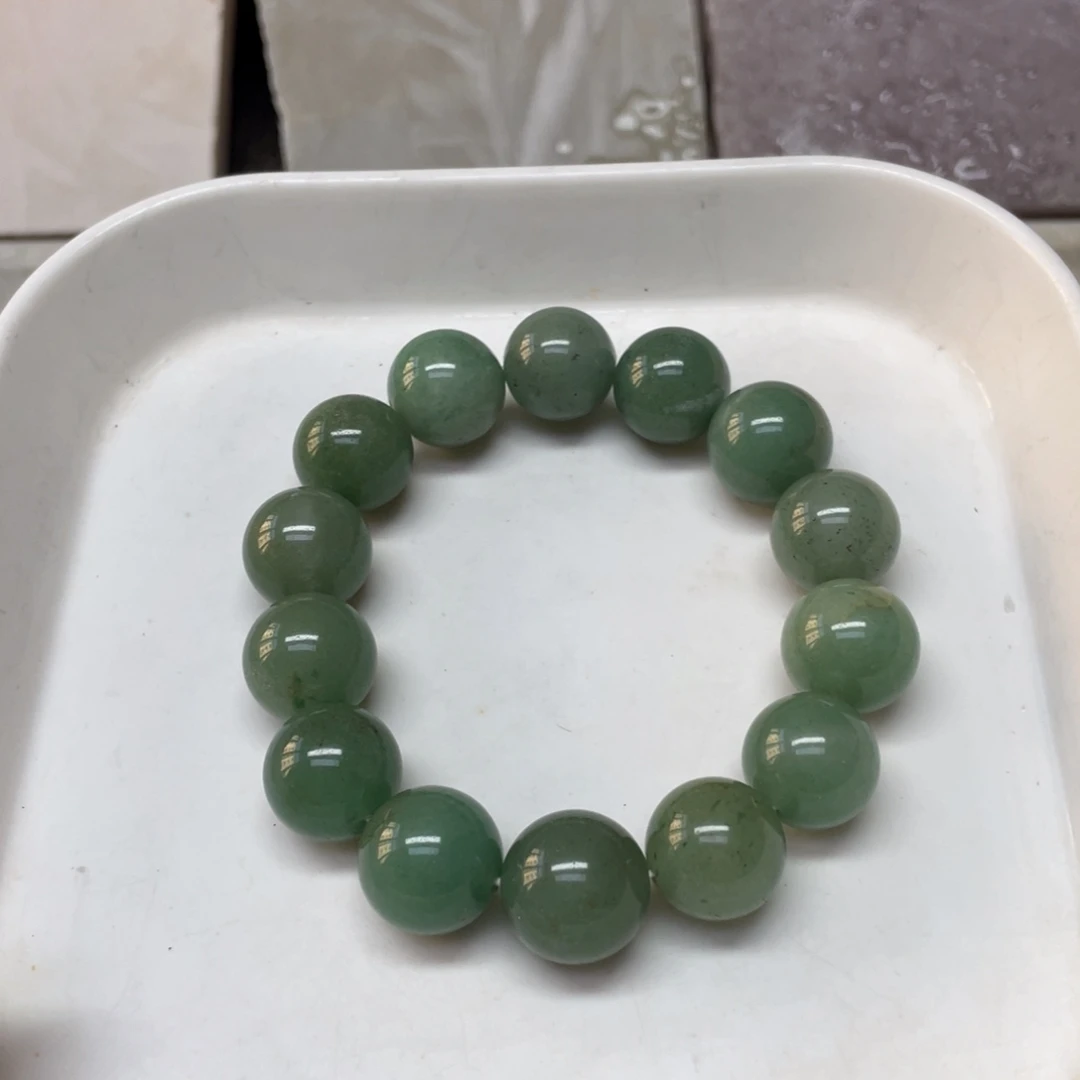 未镶嵌手镯石英岩玉