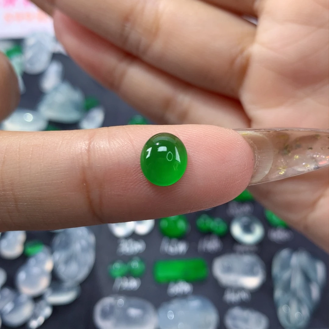 翡翠颈饰未镶嵌纯天然缅甸A货翡翠