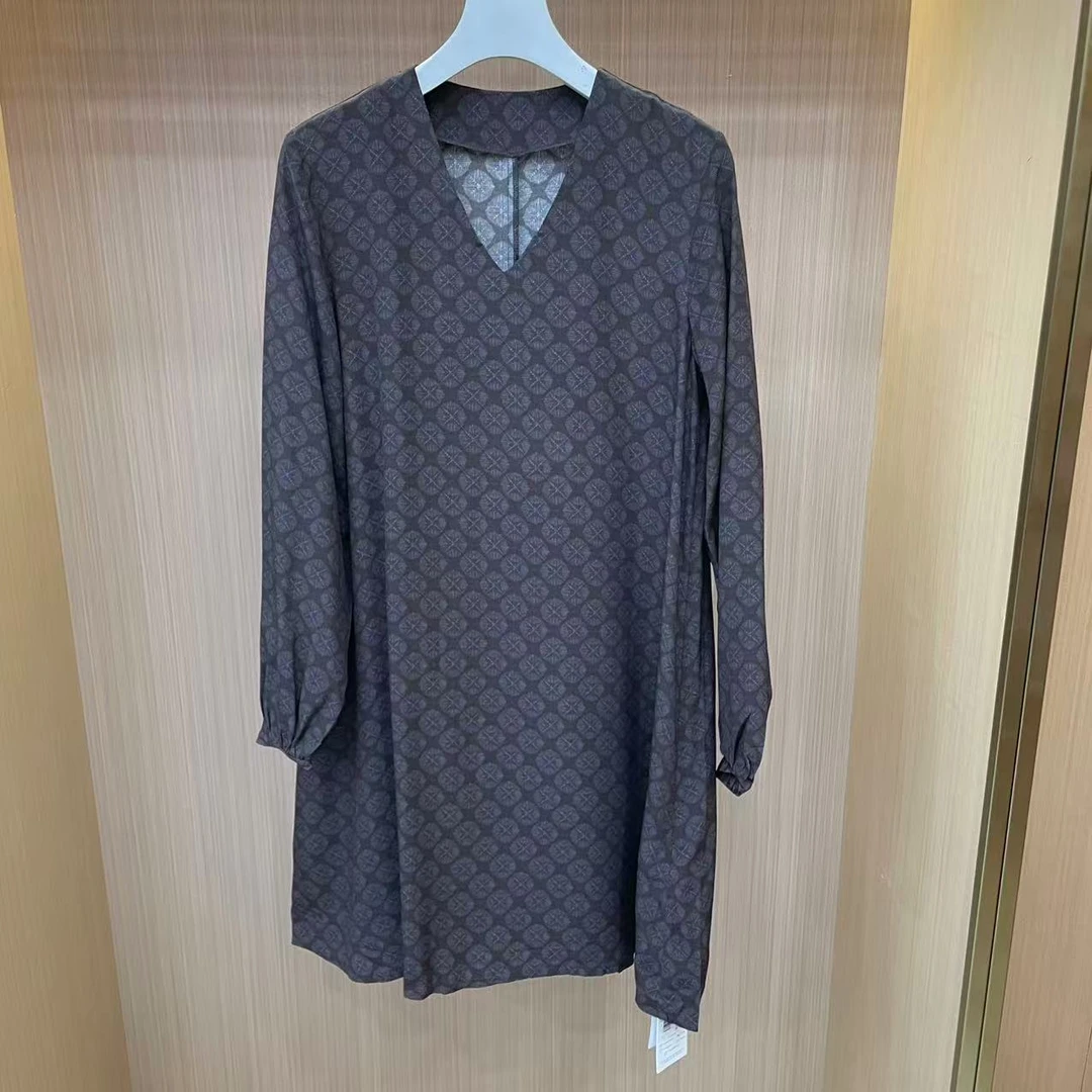 【LJWM】桑蚕丝长袖V领连衣裙 Q1430