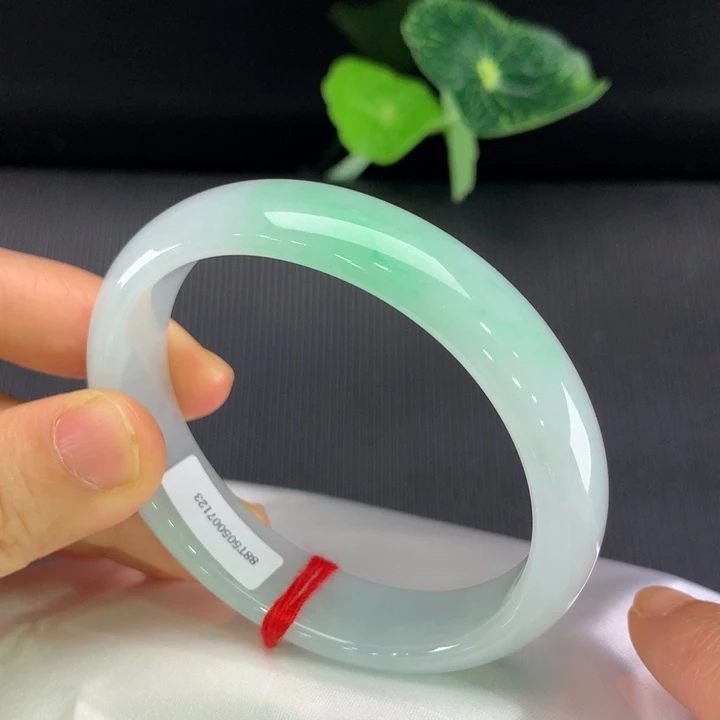 翡翠手镯未镶嵌贵妃56