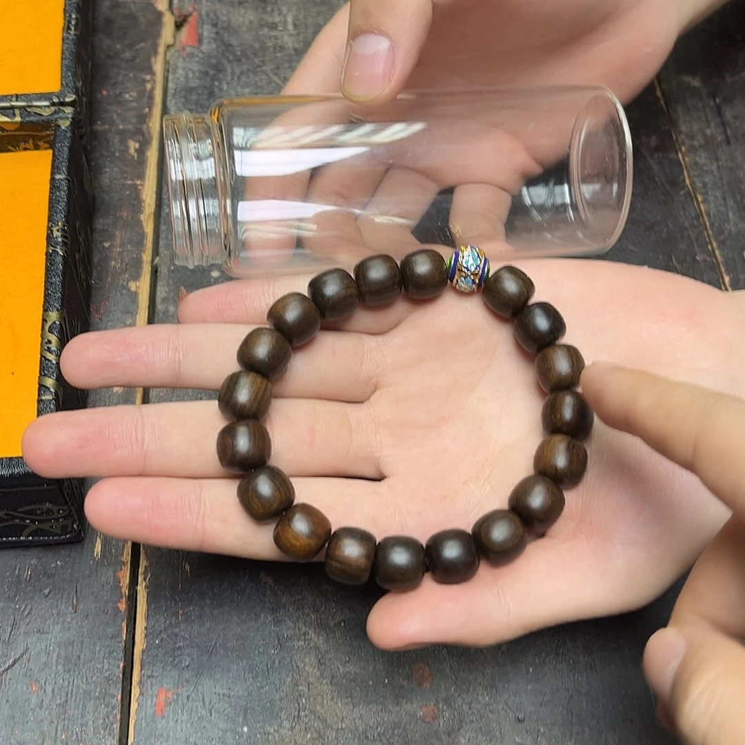 大叶紫檀（黑酸枝木类）