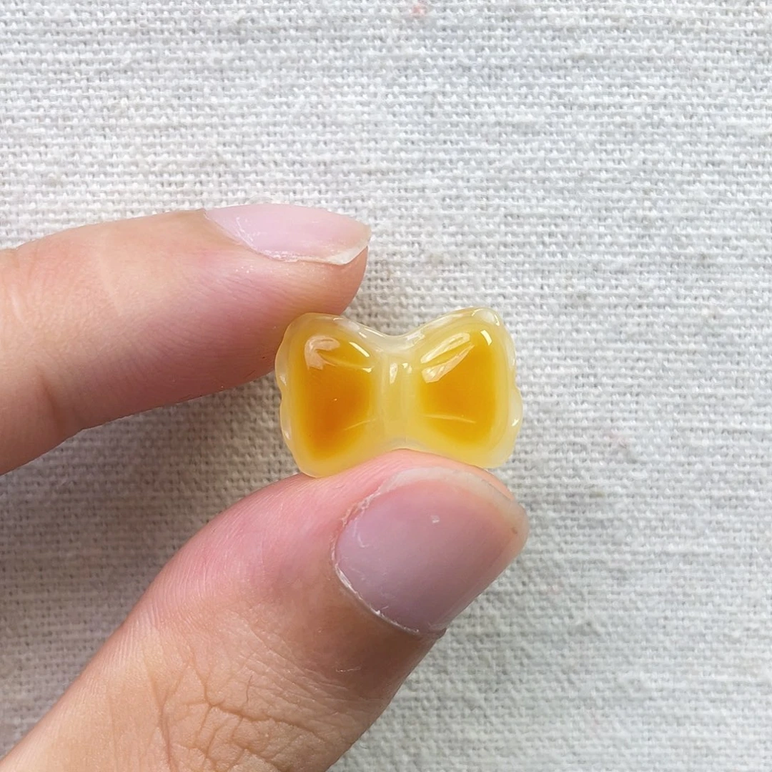 琥珀未镶嵌珠宝奇石蝴蝶结