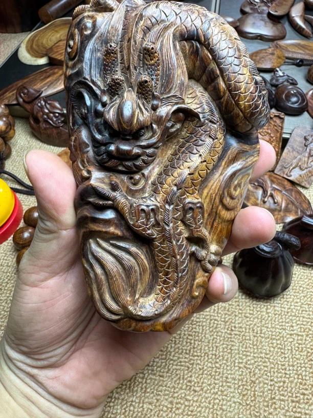 海南黄花梨老料盘龙摆件