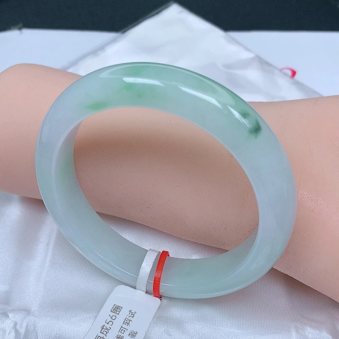 【闪购商品】翡翠手镯未镶嵌，56