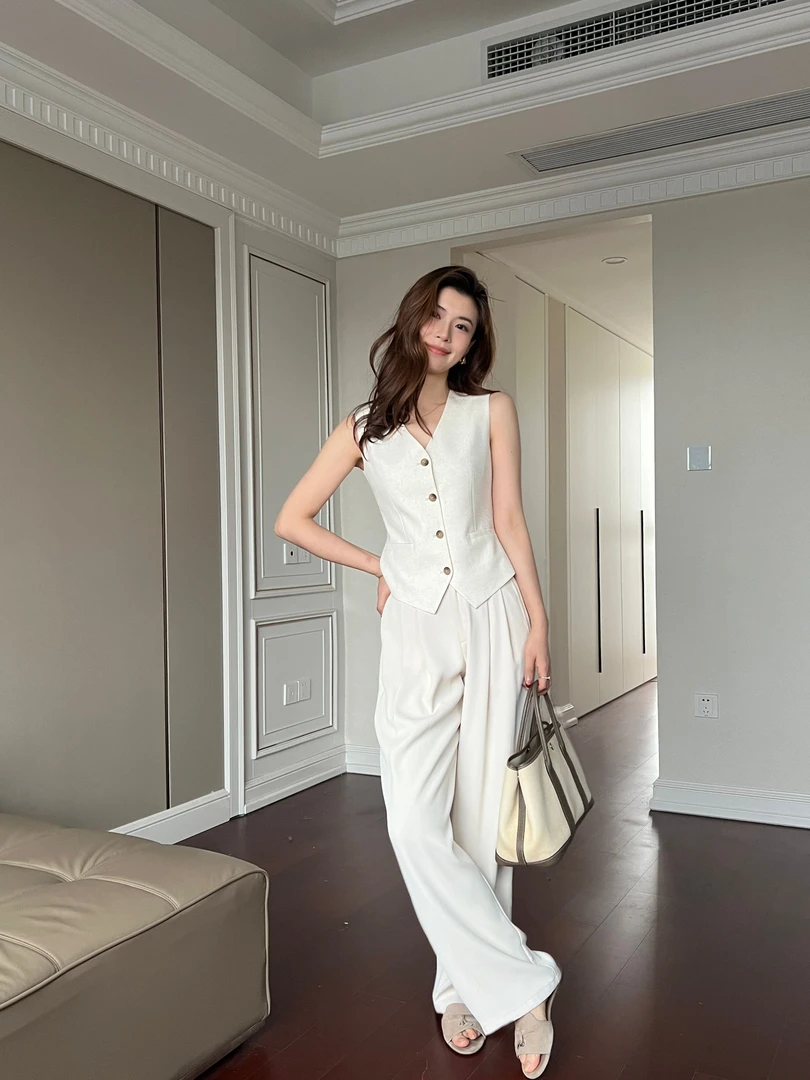 「斯隆女士」莫莉庄园法式时尚轻奢气质老钱风松弛感马夹