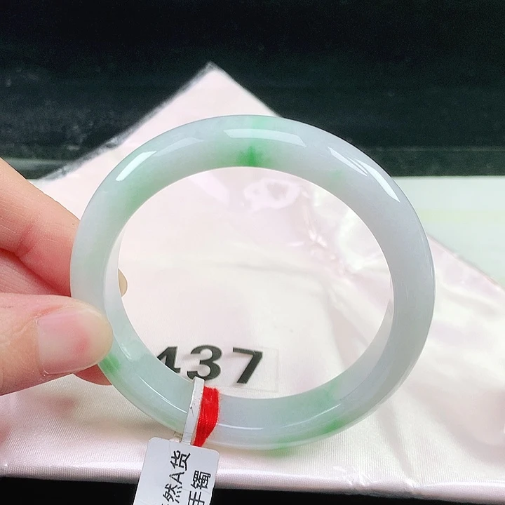 未镶嵌手镯翡翠437