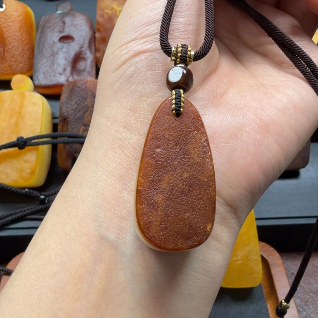 琥珀吊坠(赠链)未镶嵌