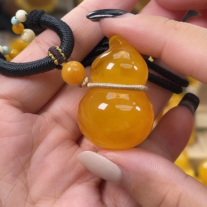 琥珀未镶嵌珠宝奇石h29