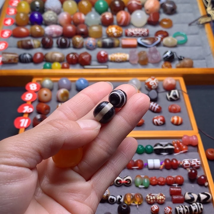 玛瑙/玉髓颈饰未镶嵌锦