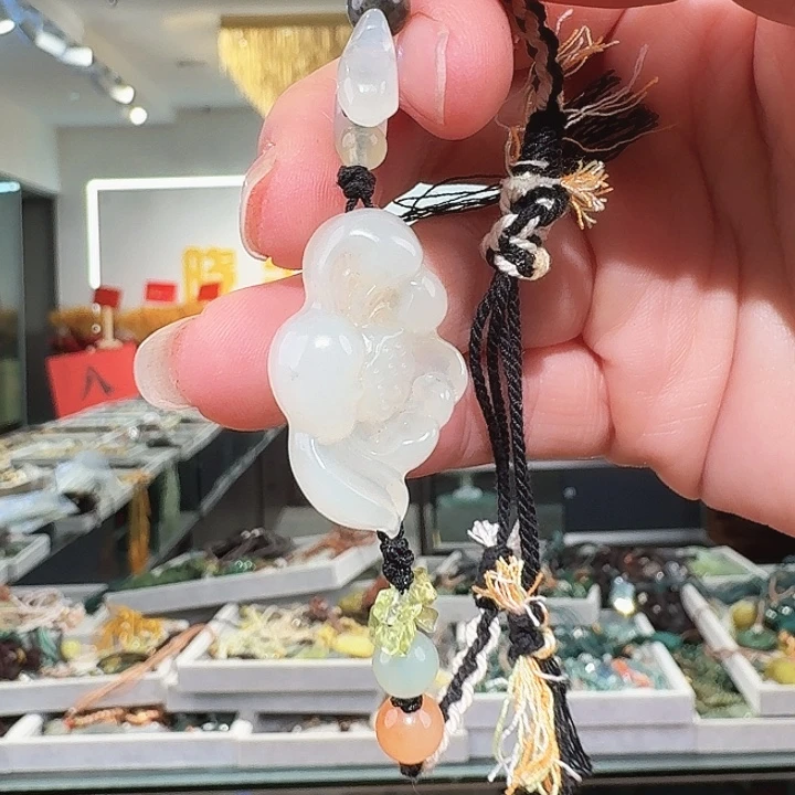 蛇纹石玉合金颈饰