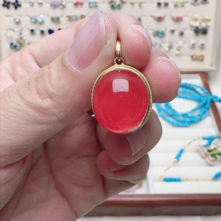 南红玛瑙颈饰银S925镶嵌吊坠