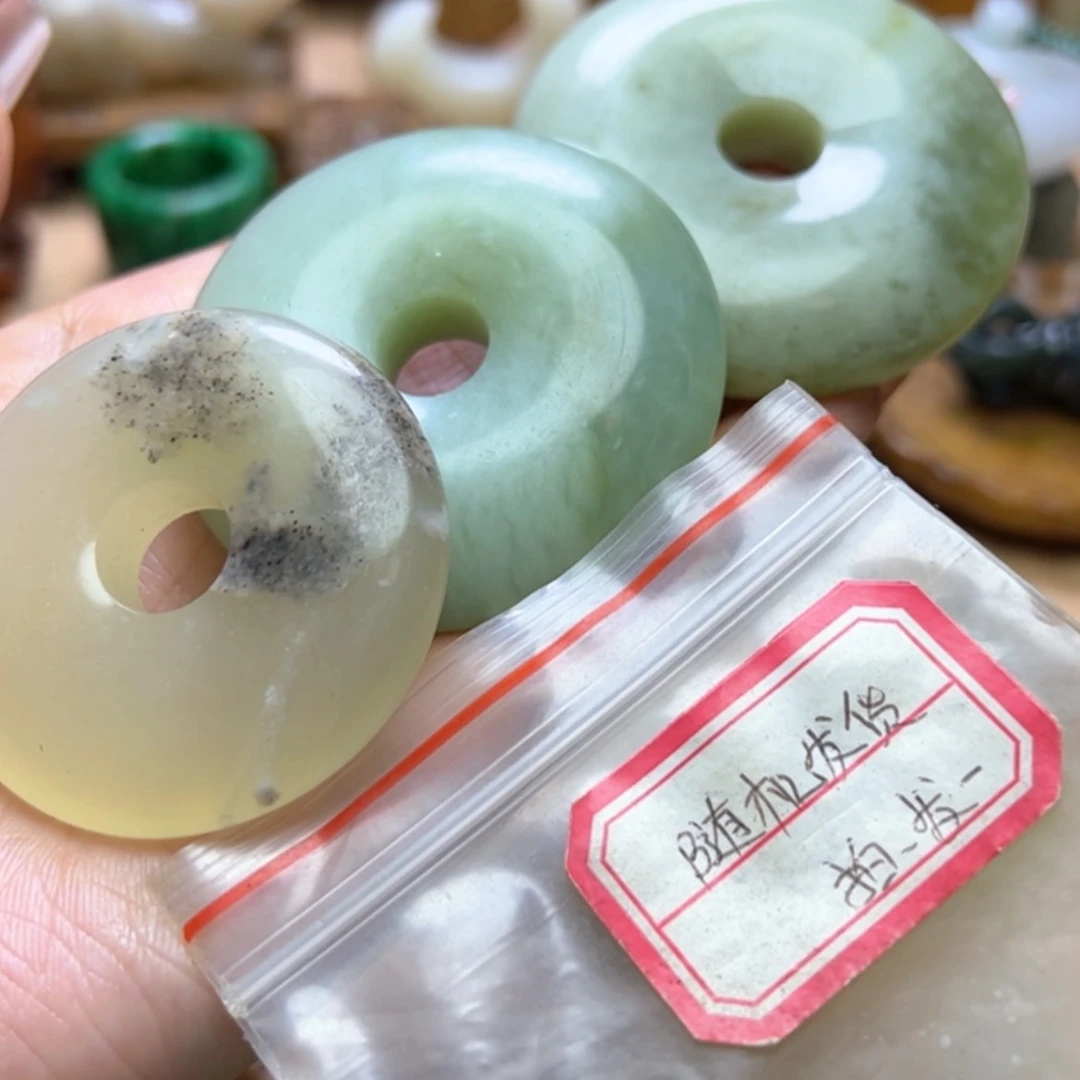 【闪购商品】蛇纹石玉颈饰未镶嵌发一个