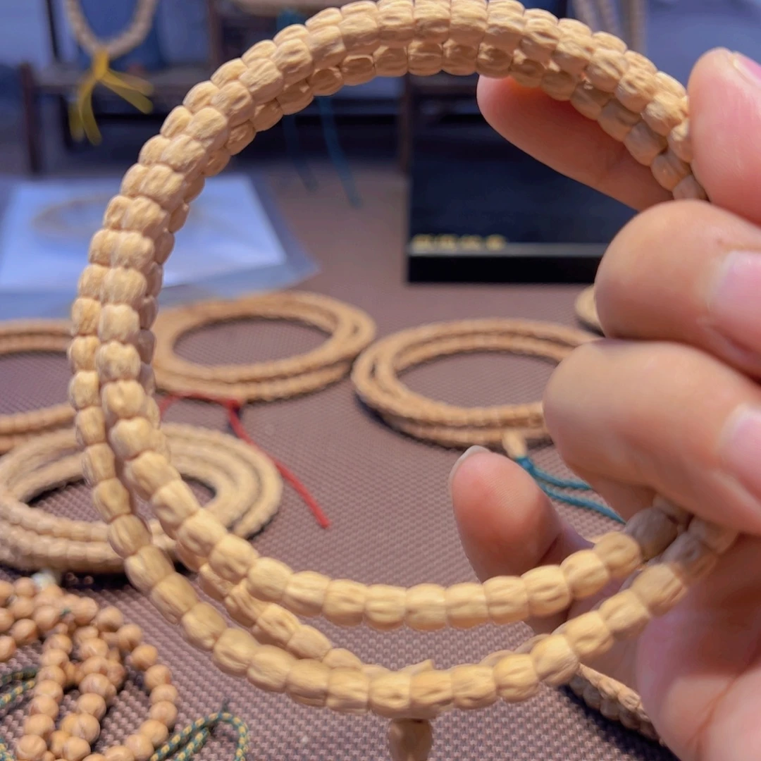 易****柏香籽/百香籽吊坠