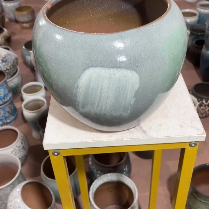 花盆紫砂口径20高度22一只小瑕疵