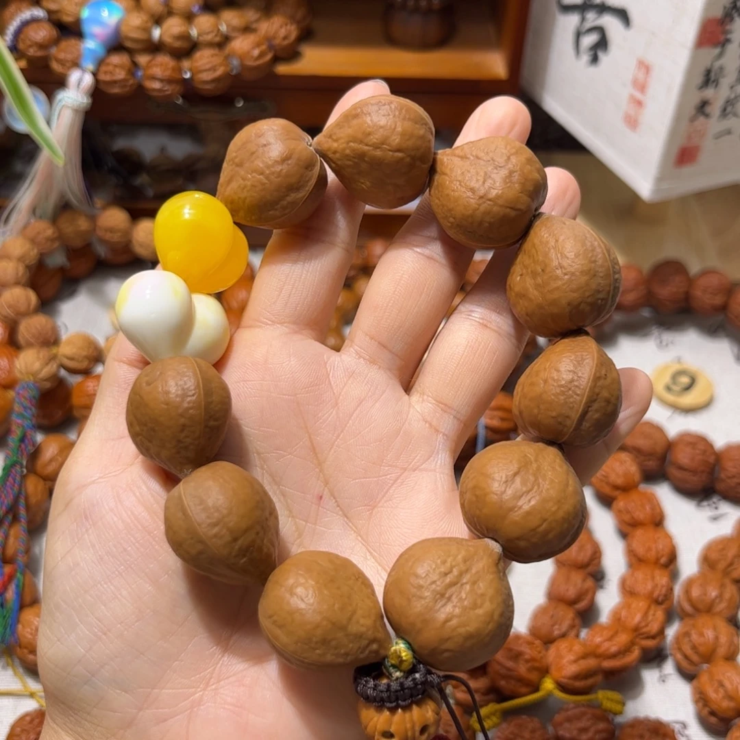 小***生桃核吊坠屁桃手持