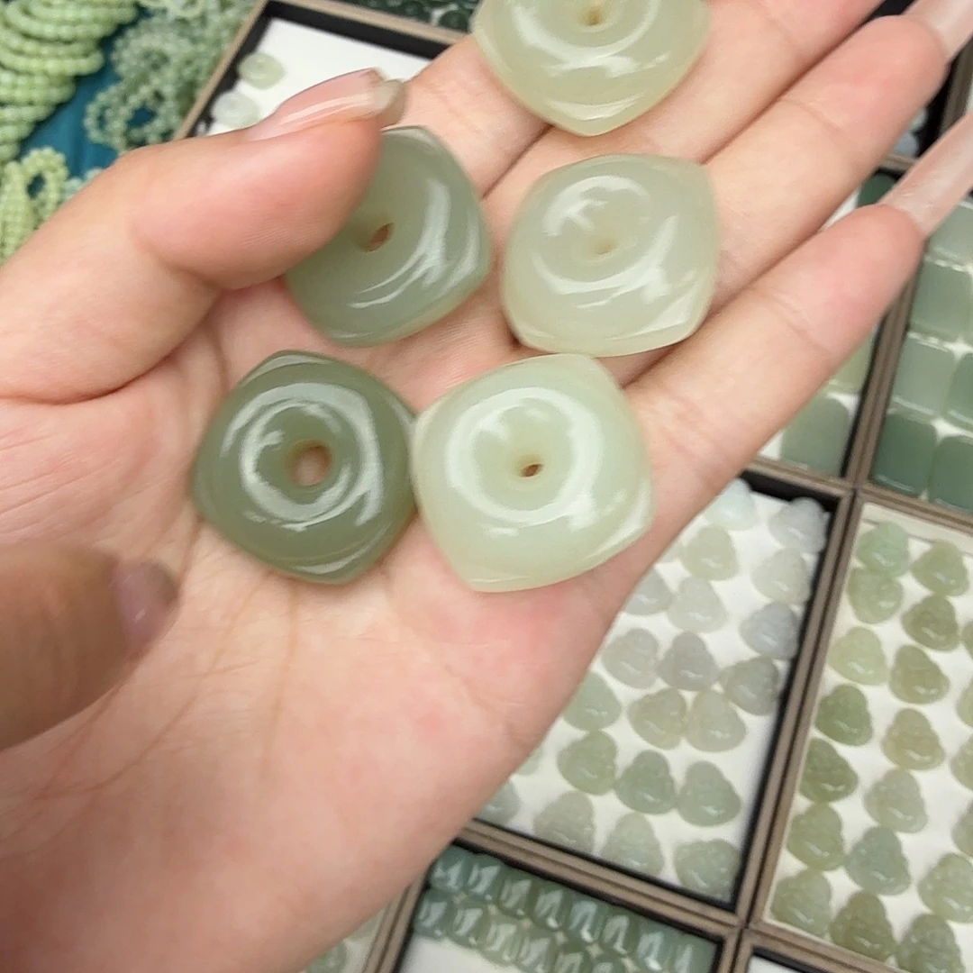 颈饰未镶嵌和田玉多样性拍一发一