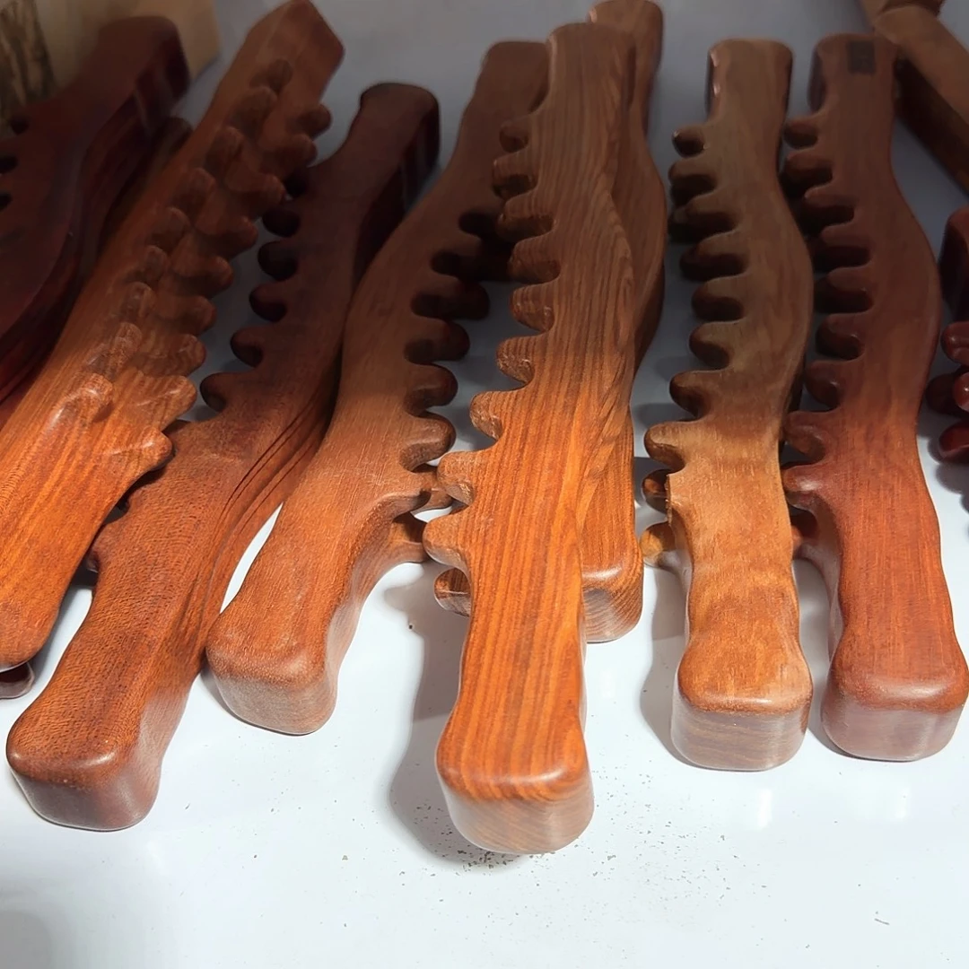 红檀木30厘米放松工具瑕疵