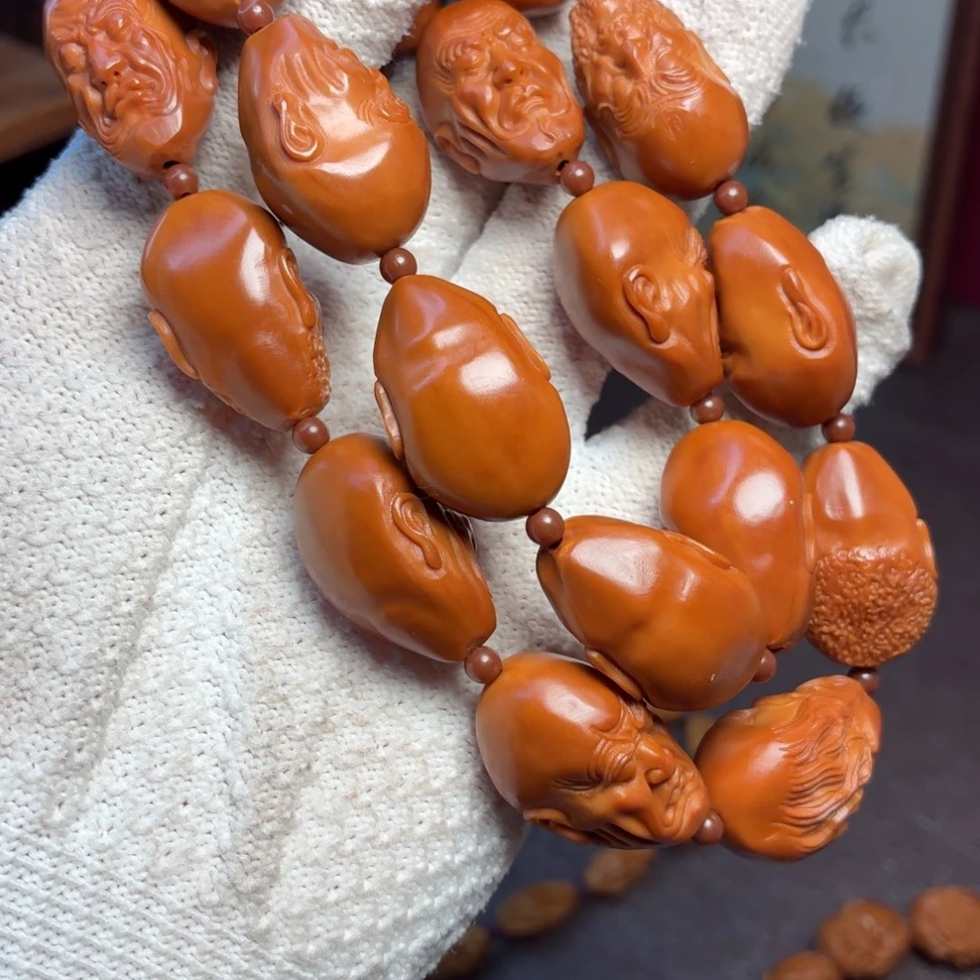 手串橄榄核写实单面十八罗汉