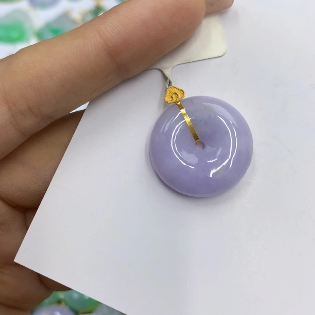 翡翠18K金镶嵌颈饰翡翠