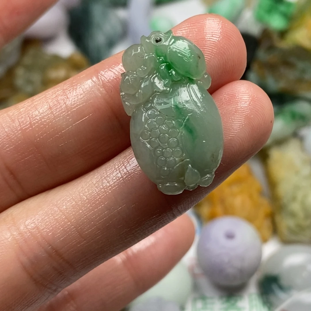 定制翡翠未镶嵌翡翠