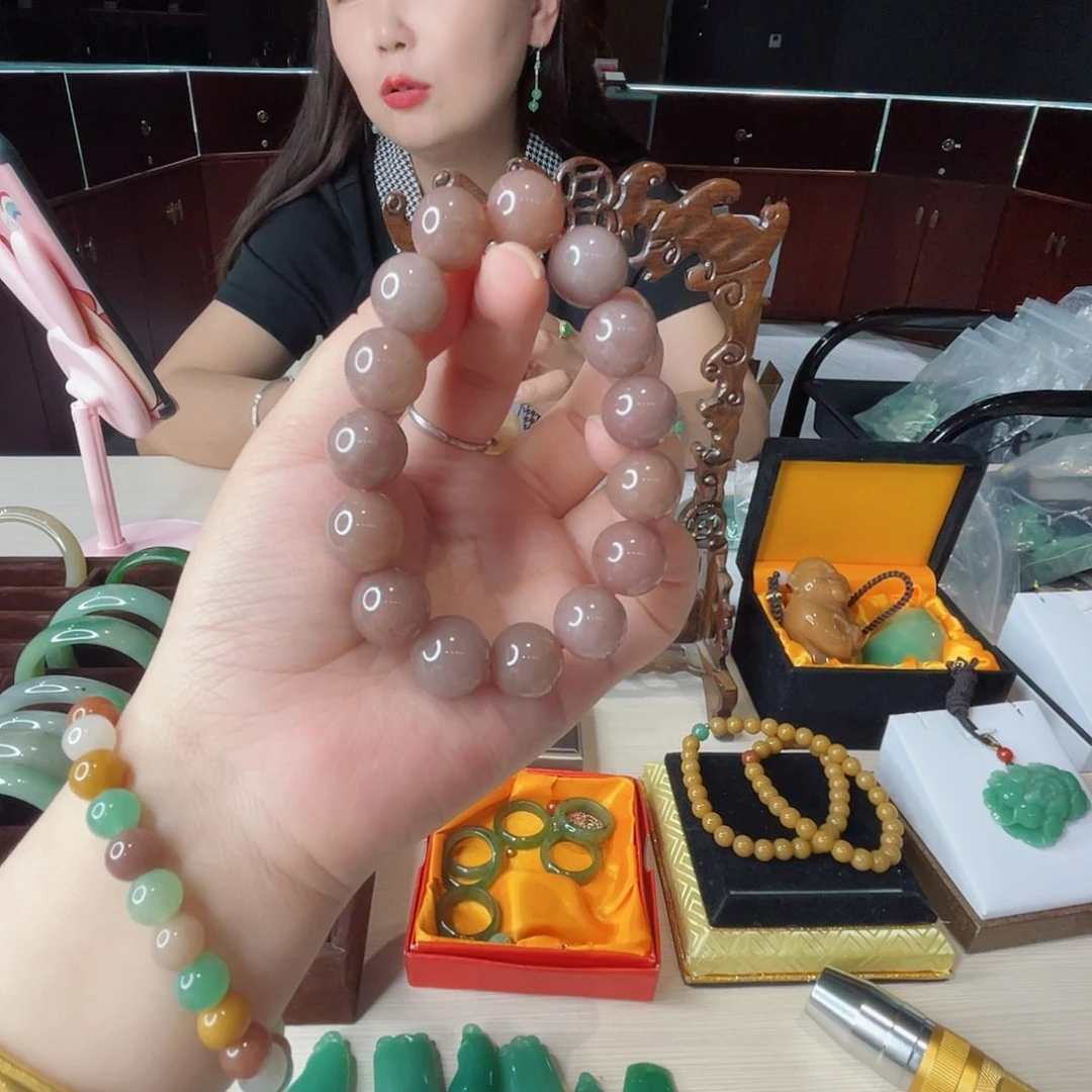 密玉（石英质玉）手把件未镶嵌