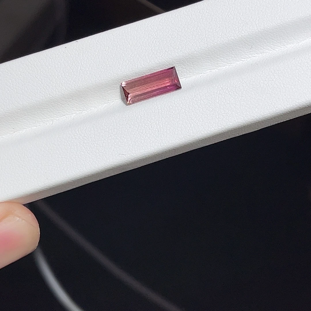 碧玺裸石未镶嵌裸石渐变双色碧玺