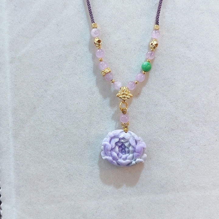 翡翠颈饰未镶嵌吊坠