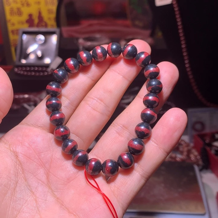 ᥫ****天然辰砂一线天手串