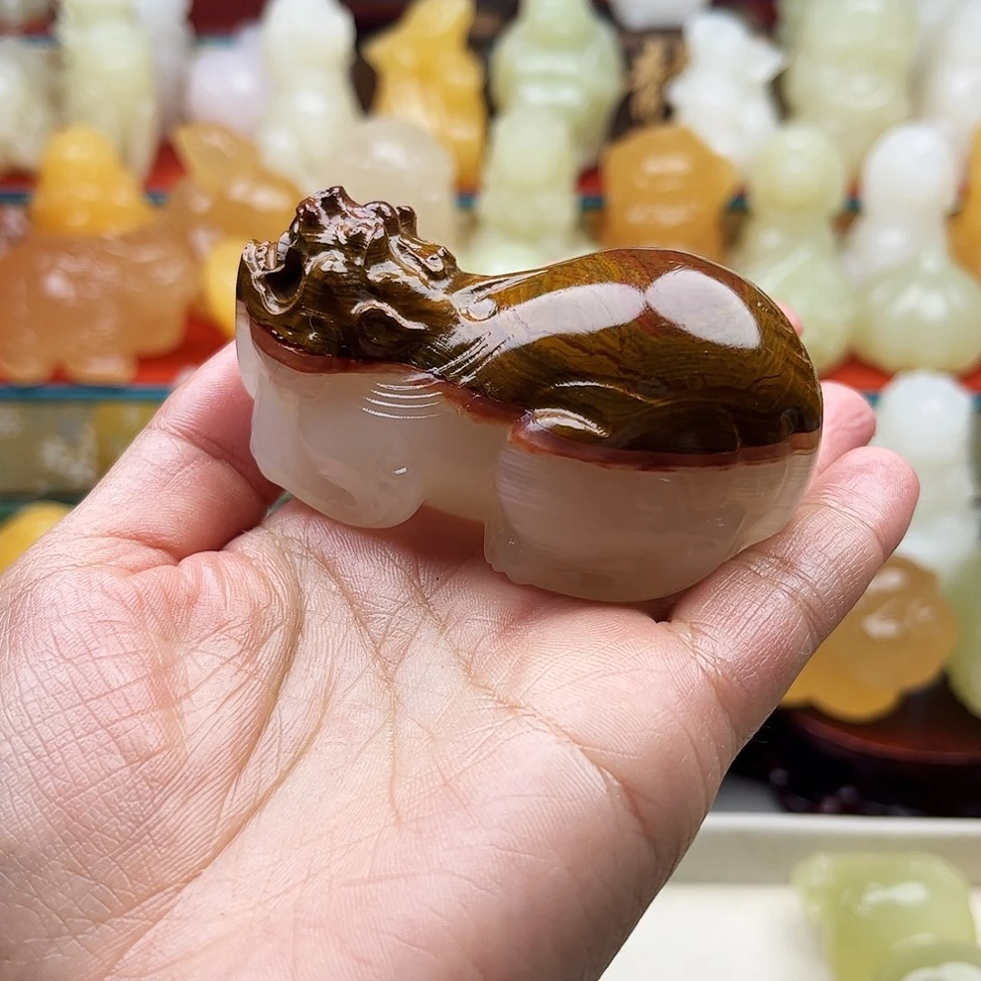 苗***根石材貔貅手吧摆件