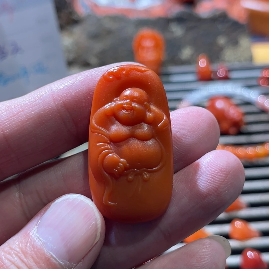 未镶嵌雕件南红玛瑙福在眼前