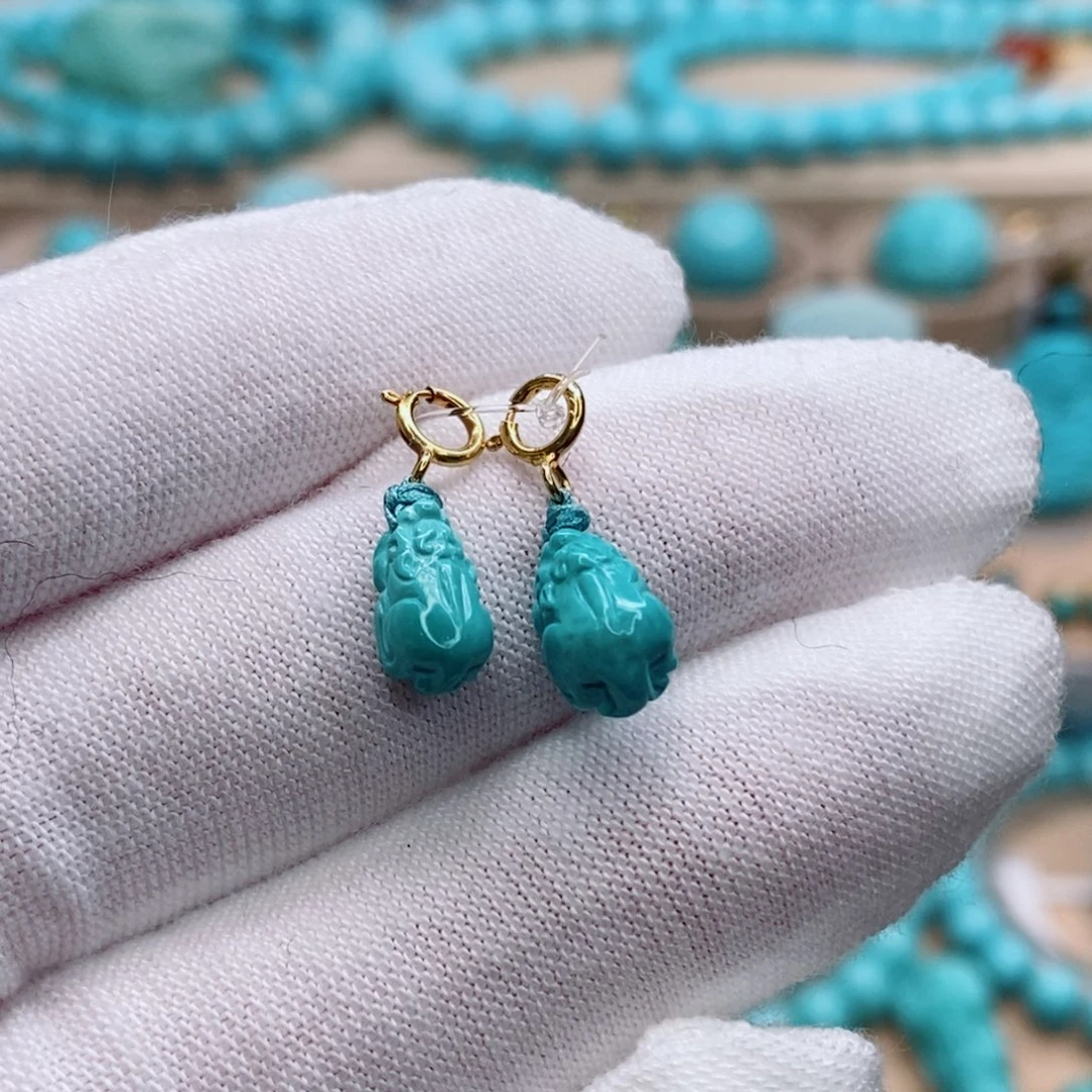 绿松石未镶嵌珠宝奇石