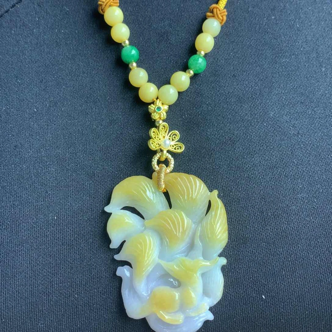 翡翠颈饰未镶嵌翡翠