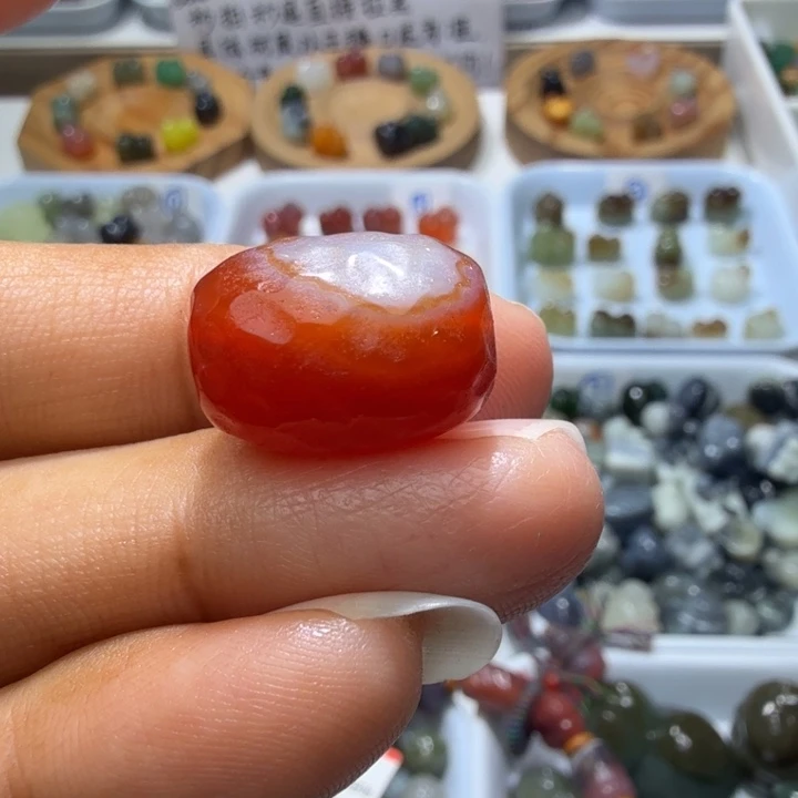 和田玉未镶嵌珠宝奇石