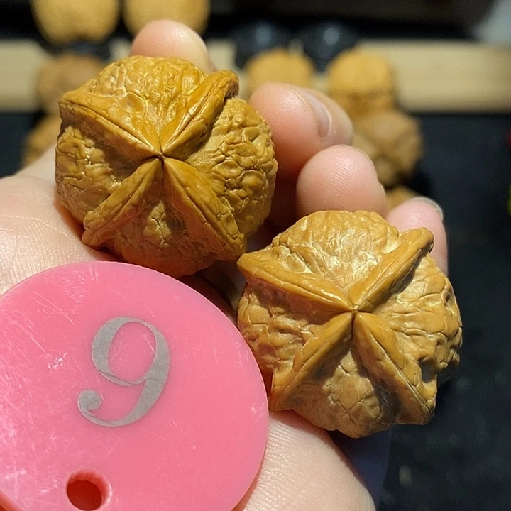 核桃四棱32核桃尺寸