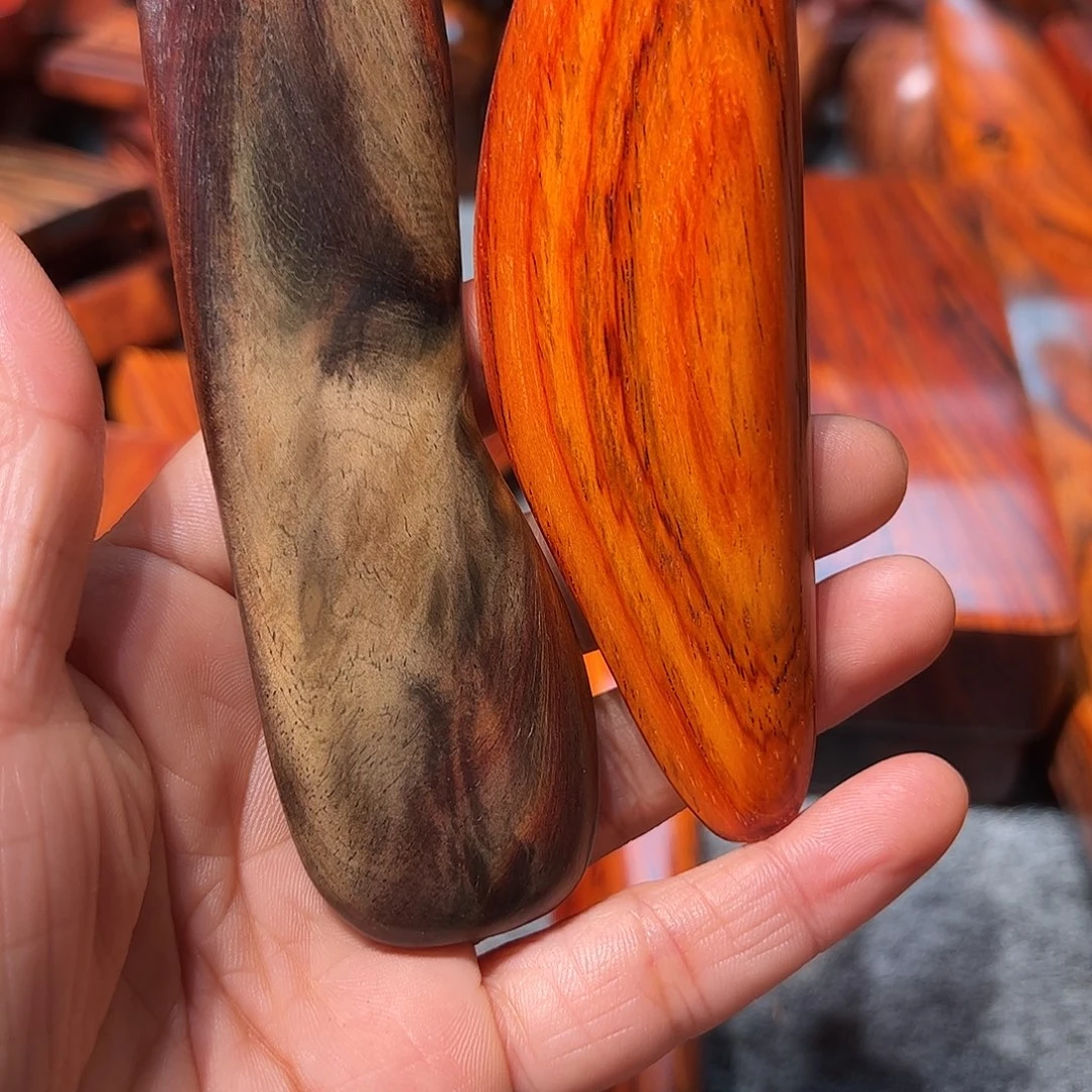 交趾黄檀（大红酸枝）寂*